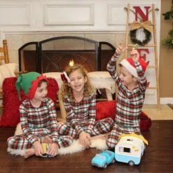 HABA Little Friends Vacation Camper Play Set -Haba GUEST 0a90bf0f 93ed 49be a432 9e49bd833cc8