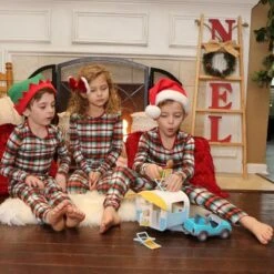 HABA Little Friends Vacation Camper Play Set -Haba GUEST 7c3a1e03 e74e 4805 9a0b 68276421138a