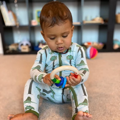 HABA Kringelring Wooden Baby Rattle Clutching Toy & Teether (Made In Germany) 5 HABA Kringelring Wooden Baby Rattle Clutching Toy & Teether (Made In Germany) - Image 3